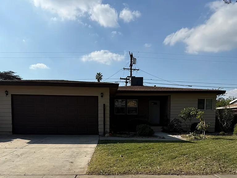House for Rent in Riverside, California, Ref# 202073945 in Riverside - Image 1