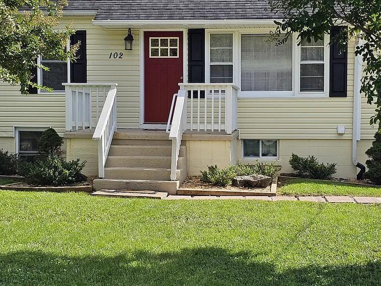 House for Rent in Ranson, West Virginia, Ref# 202069383 in Frederick - Image 1