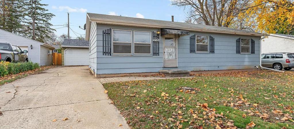 House for Rent in Appleton, Wisconsin, Ref# 202066367 in Appleton - Image 1