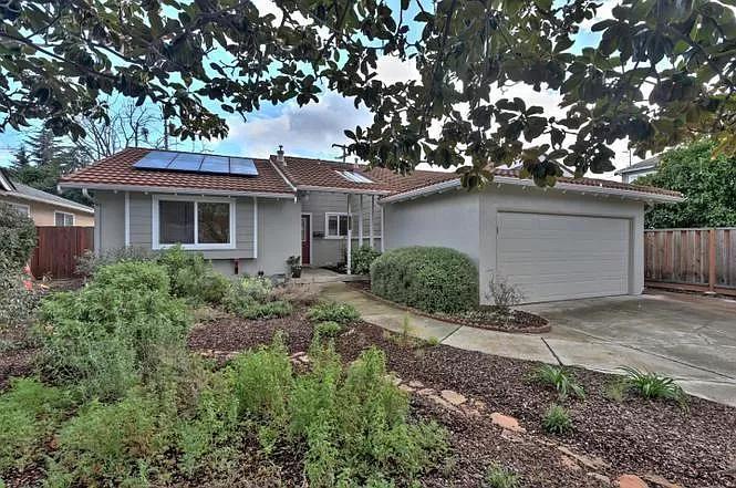 House for Rent in Santa Clara, California, Ref# 202056363 in Santa Clara - Image 1