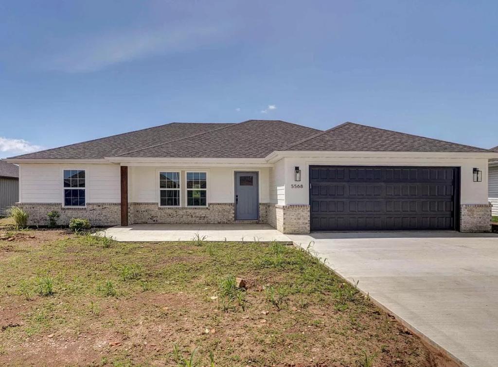 House for Rent in Springfield, Missouri, Ref# 202055024 in Eugene - Image 1