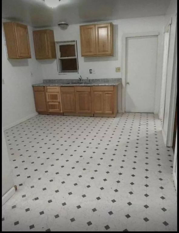 House for Rent in Muskegon, Michigan, Ref# 202054795 in Grand Rapids - Image 1