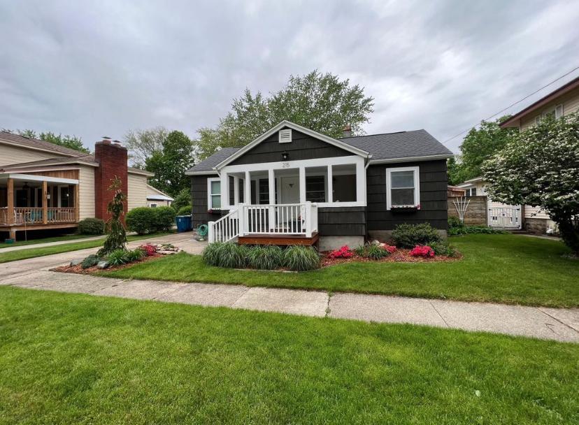 House for Rent in Spring Lake, Michigan, Ref# 202047403 in Grand Rapids - Image 1