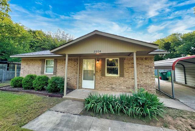 House for Rent in Gainesville, Texas, Ref# 202045895 in Denton - Image 1
