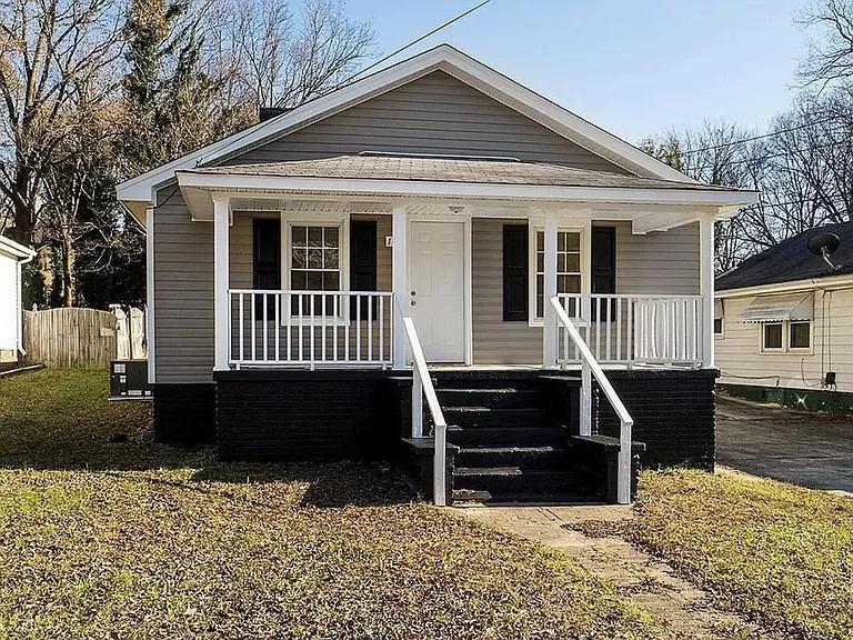 House for Rent in Burlington, North Carolina, Ref# 202044137 in Burlington - Image 1