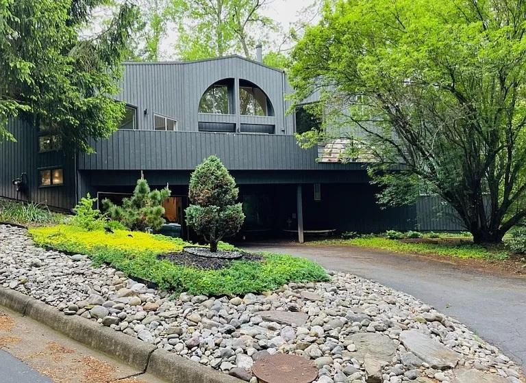 House for Rent in Reston, Virginia, Ref# 202044339 in Reston - Image 1