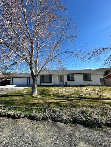 House for Rent in Reno, Nevada, Ref# 202040672 in Reno - Image 1