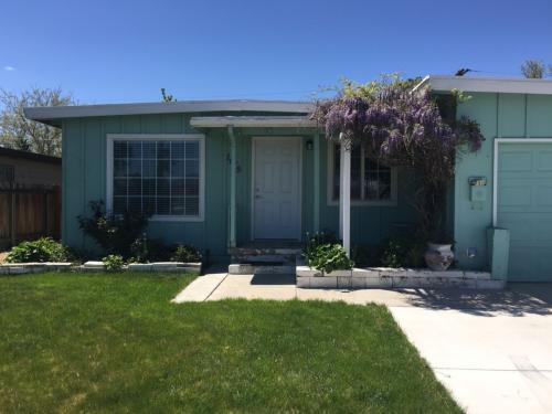 House for Rent in Reno, Nevada, Ref# 202040671 in Reno - Image 1