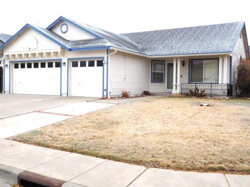 House for Rent in Reno, Nevada, Ref# 202040669 in Reno - Image 1