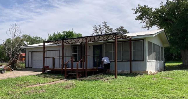 House for Rent in Mathis, Texas, Ref# 202038960 in Corpus Christi - Image 1