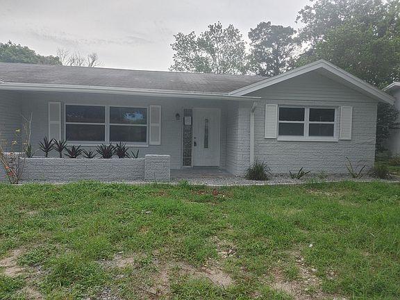 House for Rent in Port Richey, Florida, Ref# 202038008 in Spring Hill - Image 1