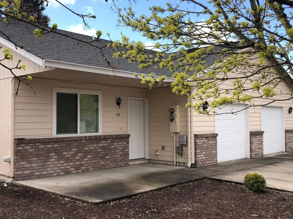 House for Rent in Springfield, Oregon, Ref# 202037291 in Springfield - Image 1