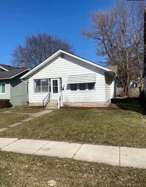 House for Rent in Mishawaka, Indiana, Ref# 202034242 in South Bend - Image 1