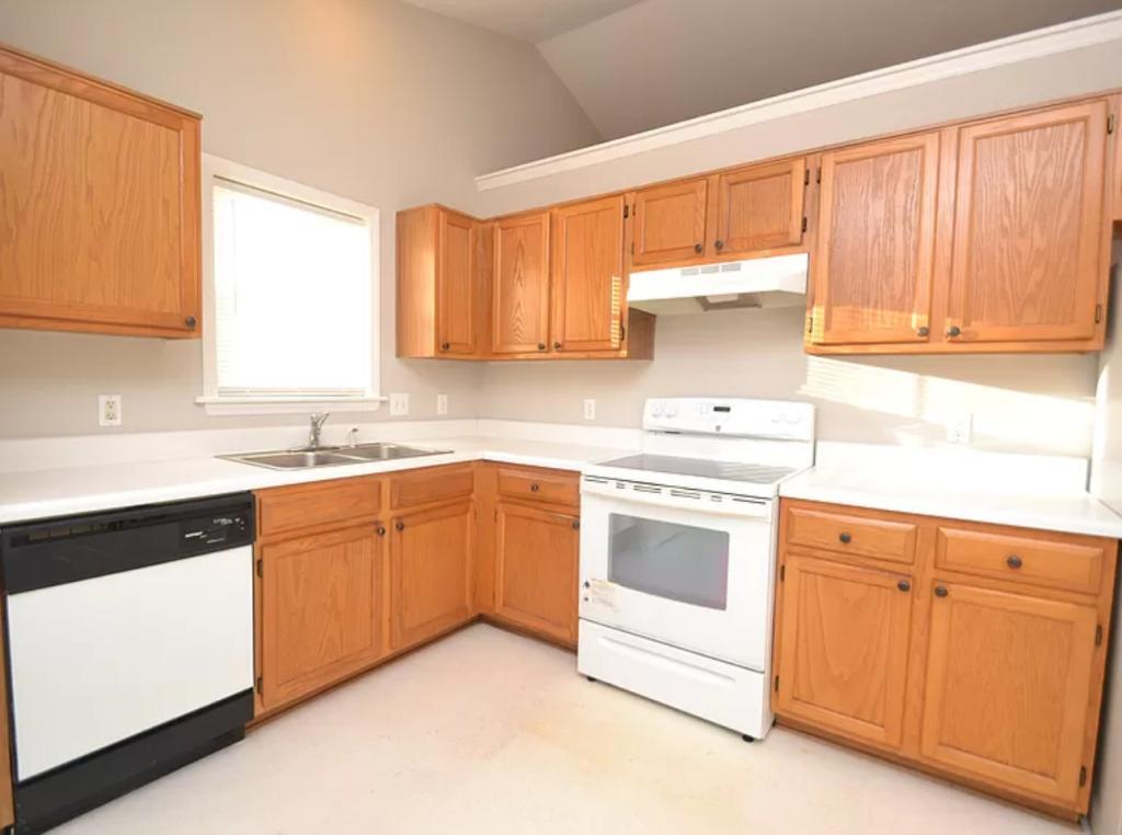 House for Rent in Raleigh, North Carolina, Ref# 202029505 in Raleigh - Image 1