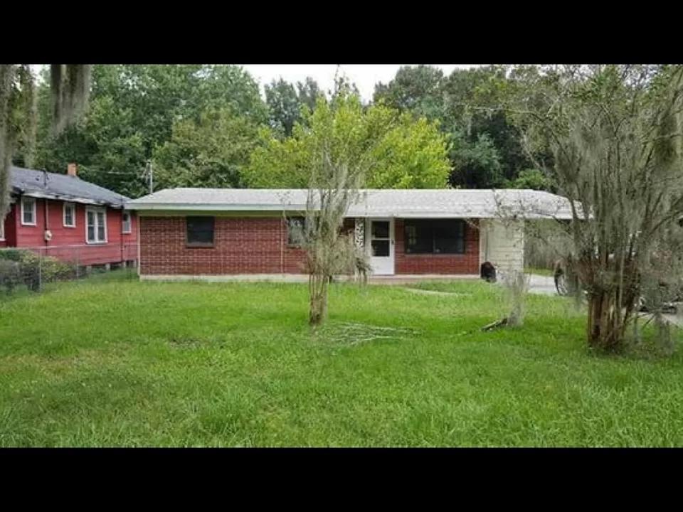 House for Rent in Port Richey, Florida, Ref# 202025216 in Clearwater - Image 1
