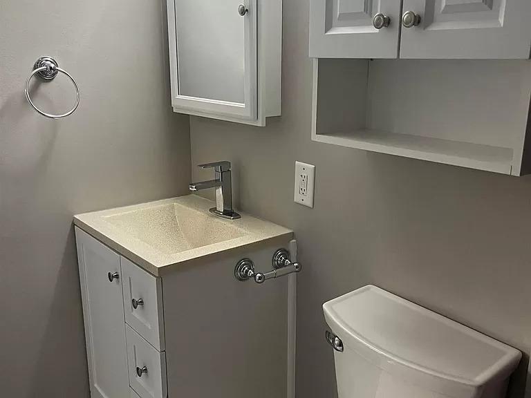 House for Rent in Raleigh, North Carolina, Ref# 202024610 in Raleigh - Image 1