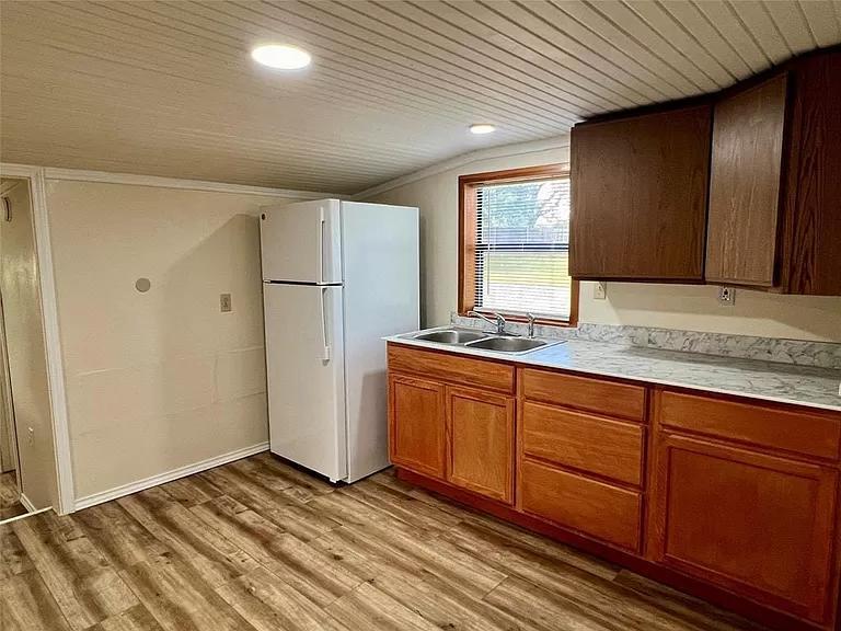House for Rent in Irving, Texas, Ref# 202023419 in Irving - Image 1