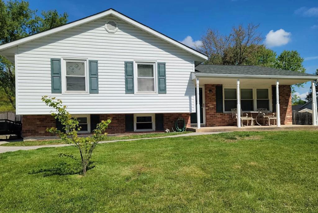 House for Rent in Newark, Delaware, Ref# 202022553 in Newark - Image 1