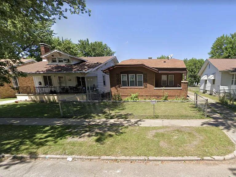 House for Rent in Decatur, Illinois, Ref# 202019967 in Decatur - Image 1