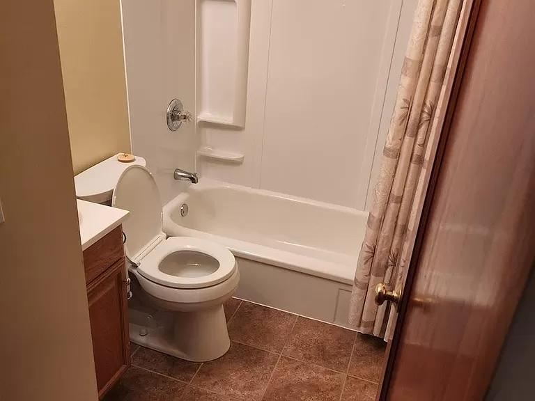 House for Rent in Springfield, Illinois, Ref# 202014335 in Springfield - Image 1