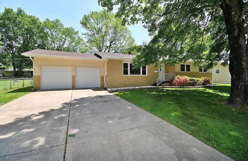 House for Rent in Springfield, Missouri, Ref# 202012596 in Springfield - Image 1