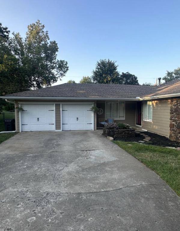 House for Rent in Springfield, Missouri, Ref# 202010035 in Springfield - Image 1