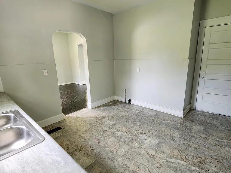 House for Rent in Springfield, Ohio, Ref# 202009977 in Springfield - Image 1
