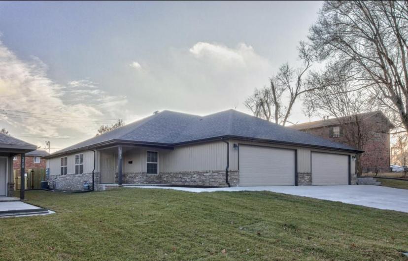 House for Rent in Springfield, Missouri, Ref# 202010140 in Springfield - Image 1