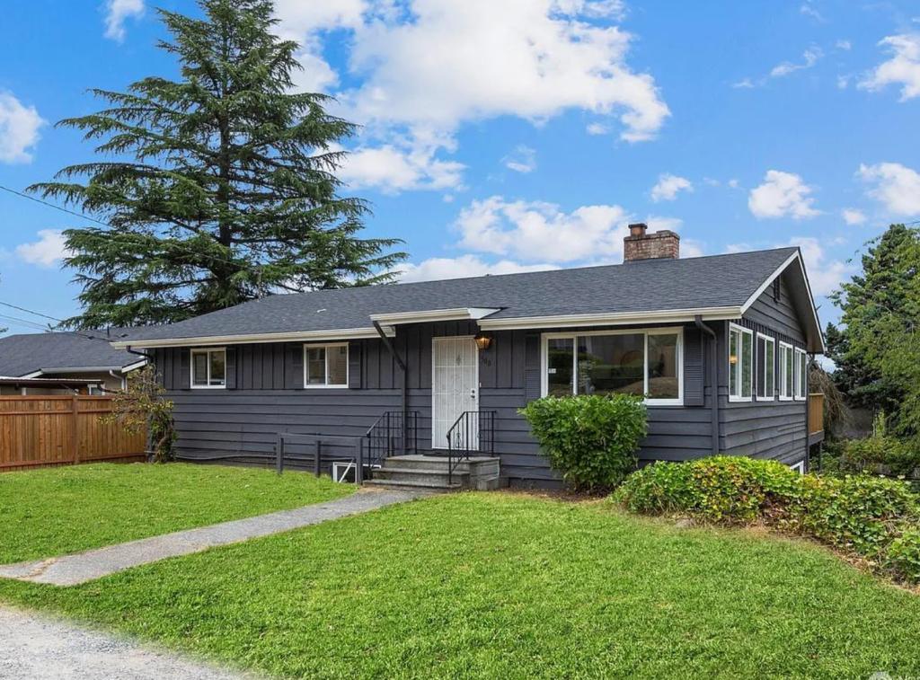 House for Rent in Renton, Washington, Ref# 202008809 in Renton - Image 1