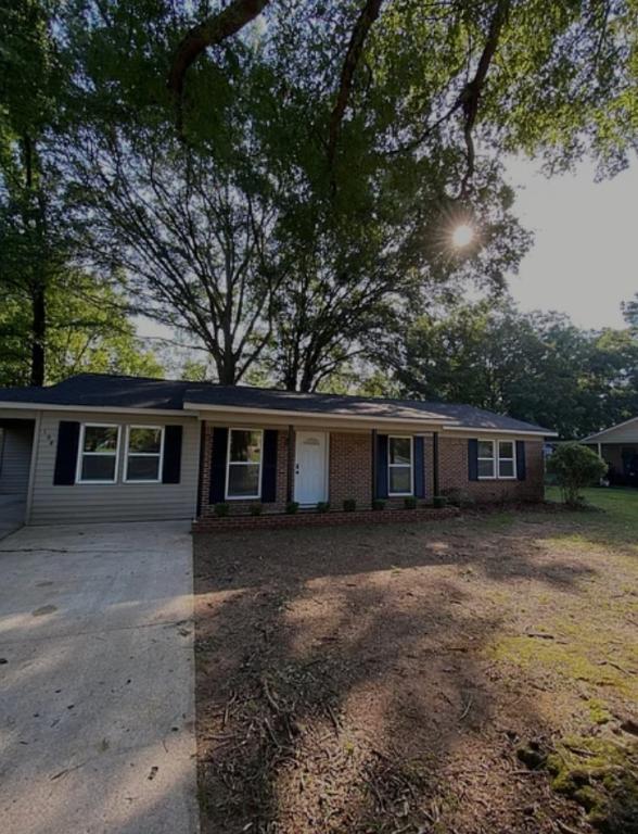 House for Rent in Decatur, Alabama, Ref# 202007635 in Decatur - Image 1