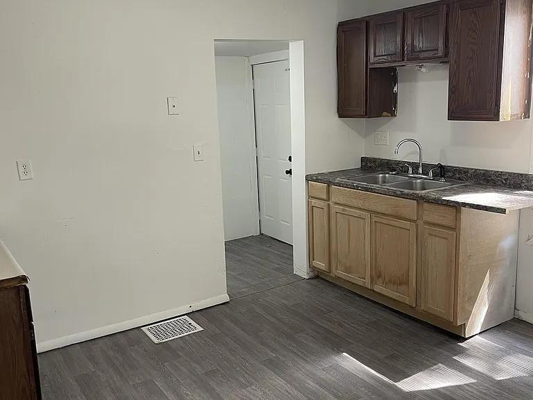 House for Rent in Springfield, Illinois, Ref# 202003908 in Springfield - Image 1
