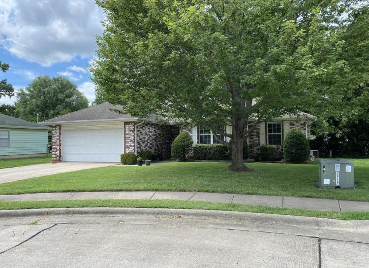 House for Rent in Springfield, Missouri, Ref# 201999538 in Springfield - Image 1