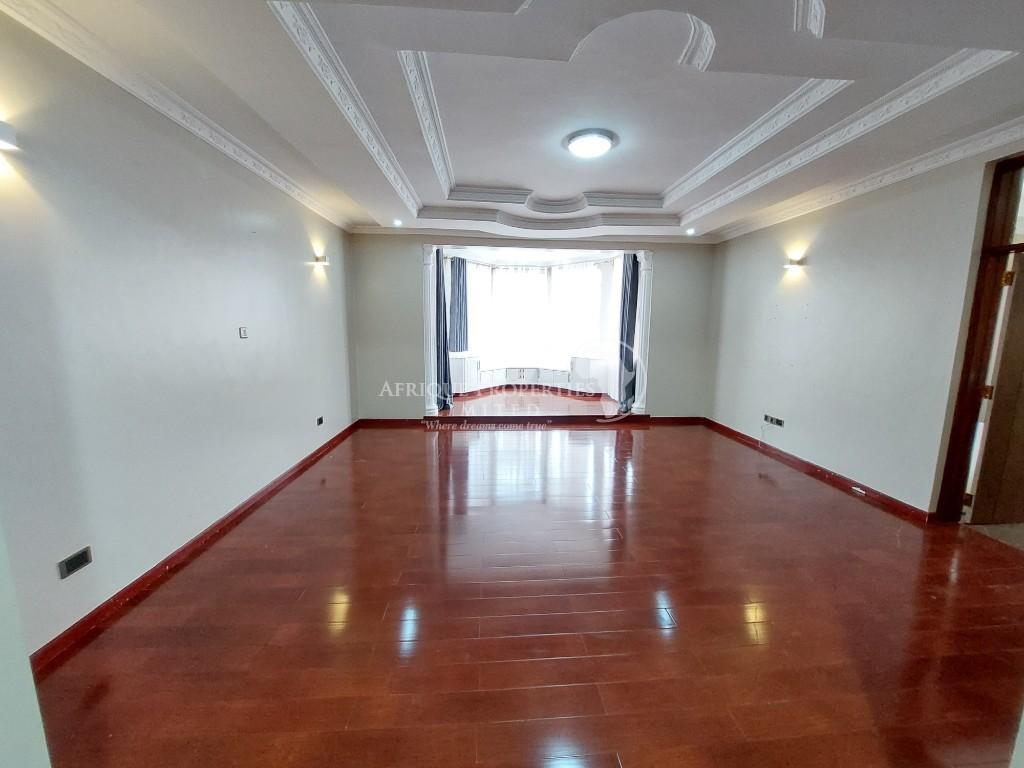 5 Bedroom Ensuite House + Guest Wing For Rent in Runda Estate in Kenya - Image 7