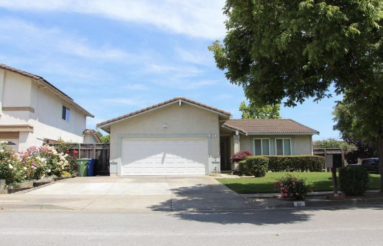 House for Rent in Fremont, California, Ref# 201997341 in Hayward - Image 1