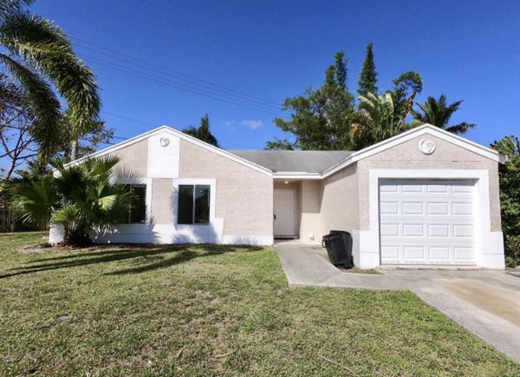 House for Rent in Boca Raton, Florida, Ref# 201994942 in Boca Raton - Image 1
