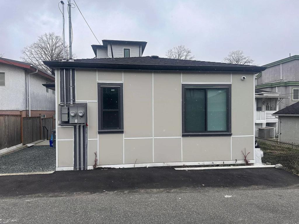House for Rent in Vancouver, Ontario, Ref# 202040804 in New Westminster - Image 1