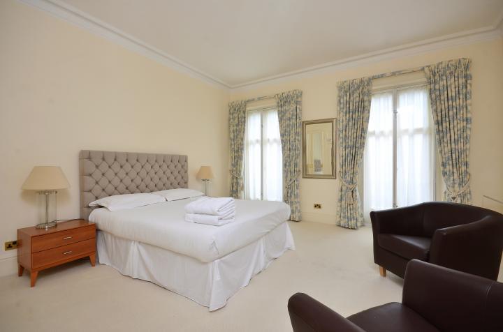 Apartment for Rent in Elgin, Moray, Ref# 201858660 in Elgin - Image 1