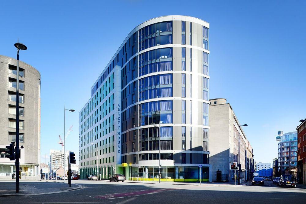 Apartment for Rent in Liverpool, Merseyside, Ref# 201818841 in Liverpool - Image 1