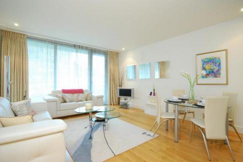 Apartment for Rent in Peterhead, Aberdeenshire, Ref# 201837237 in Peterhead - Image 1
