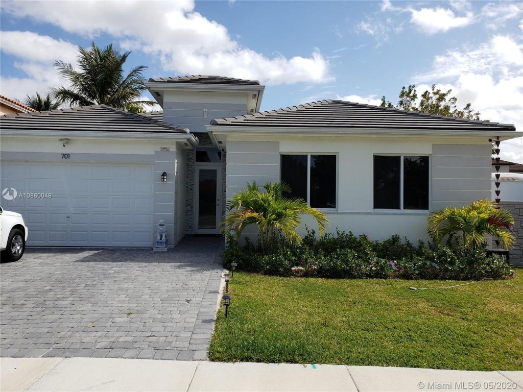 House for Rent in Miami, Florida, Ref# 201792795 in Miami - Image 1