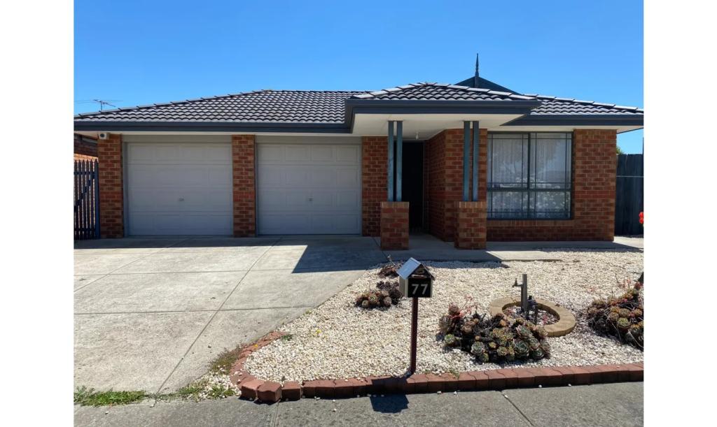 House for Rent in Cranbourne, Victoria, Ref# 202052611 in Berwick - Image 1