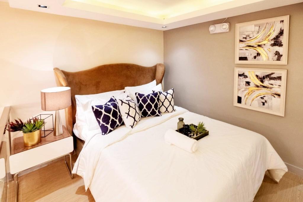 FOR RENT Modern 1-Bedroom Hotel-Inspired Unit at F1 Hotel, BGC in Pansol - Image 2