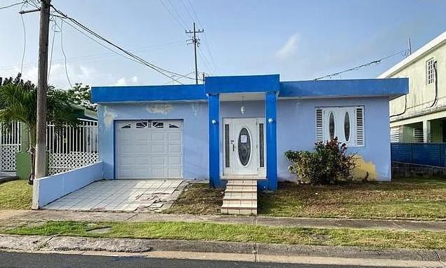 House for Rent in Bayamon, Puerto Rico, Ref# 202008609 en Candelaria - Imagen 1