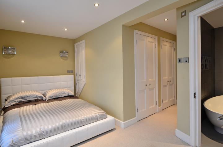 Apartment for Rent in Cardiff, Cardiff, Ref# 8675393 in Pontypridd - Image 1