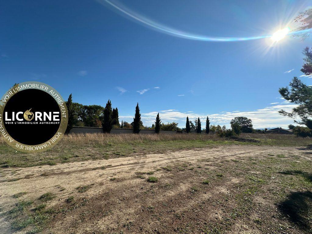 Terrain constructible à Pertuis - Photo 1