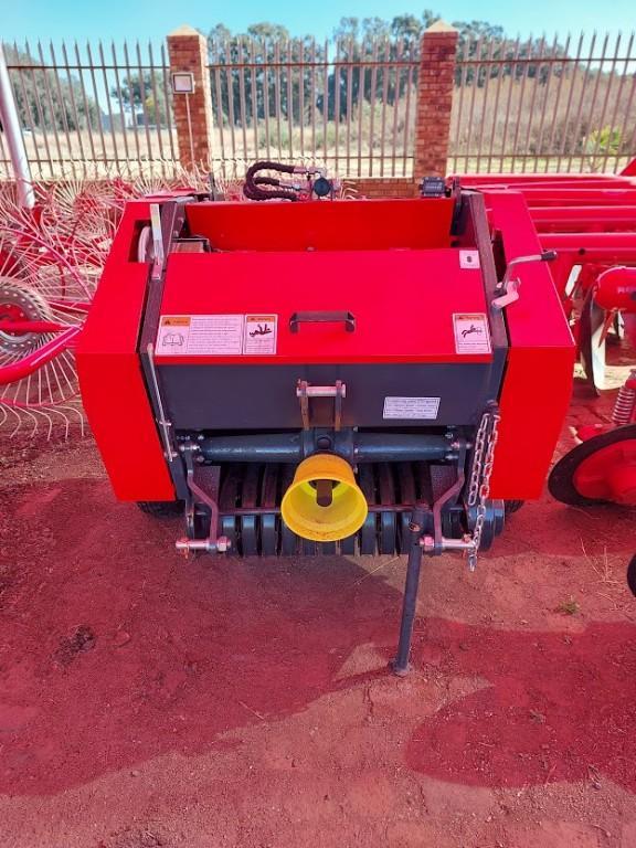 Mini Round Baler (R70) R69900 excl vat in Vereeniging - Image 3