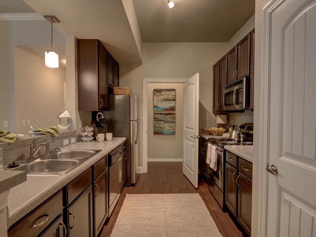 cozy Home for Rent in United States - Image 6