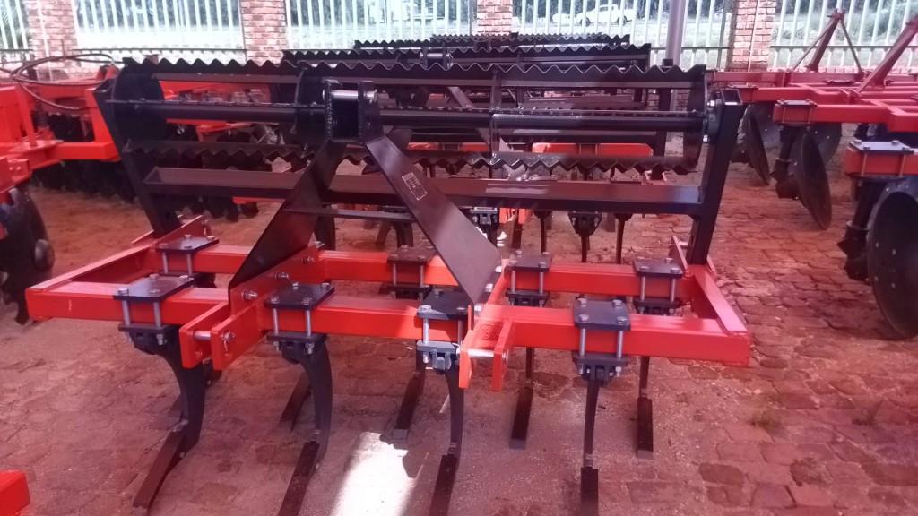 Chisel Plough RY Agri in Vereeniging - Image 1