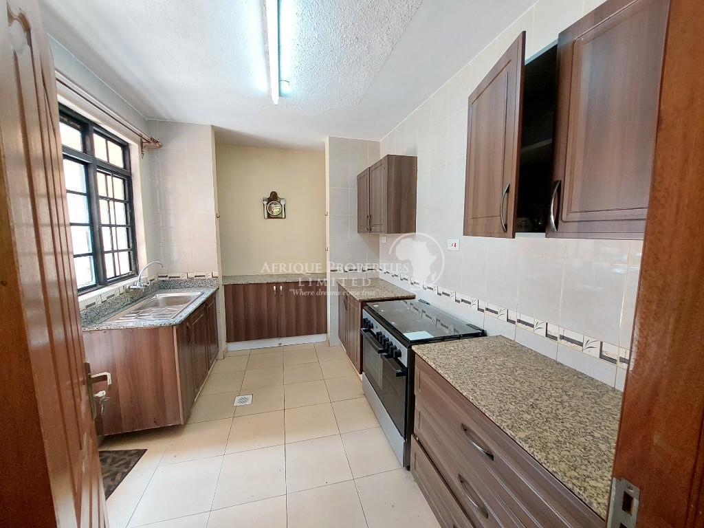 5 Bedroom Fully Furnished House + DSQ For Rent in Runda Estate in Kenya - Image 7