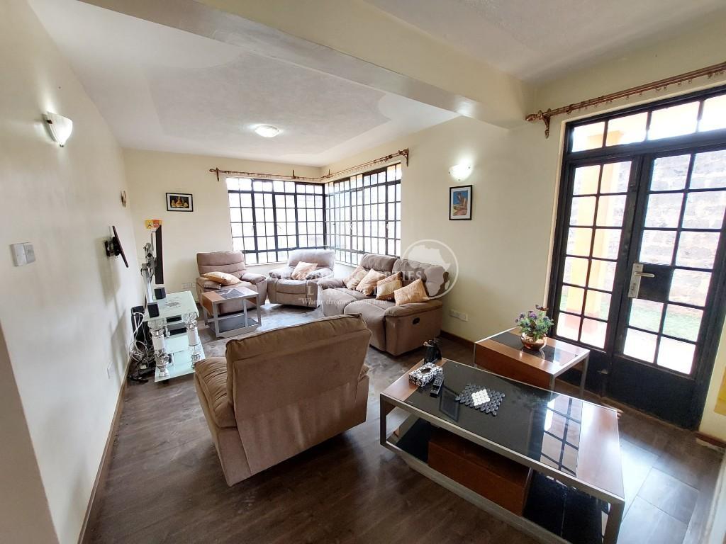 5 Bedroom Fully Furnished House + DSQ For Rent in Runda Estate in Kenya - Image 11